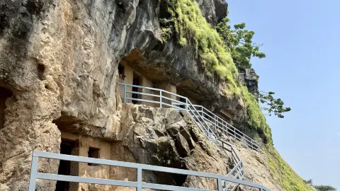 📍 Experience the sacred cave of Lord Ganesha, "Shree Girijaatmaja Ganapati," in Pune, India. — traveler post in Pune