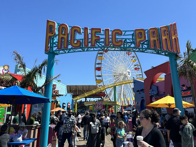 One of the best thing to do in LA @Santa Monica