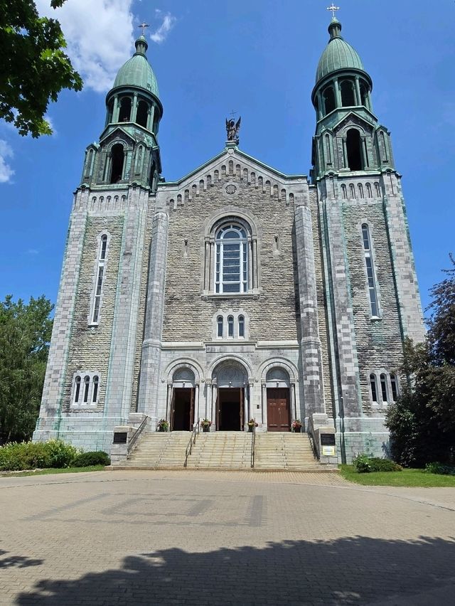 One of the interesting city tour in Montreal, Canada, I falling love this city with historical.