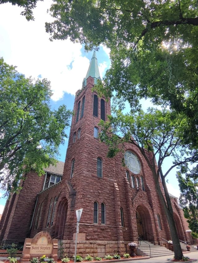 Minneapolis Institute of Art and Churches nearby