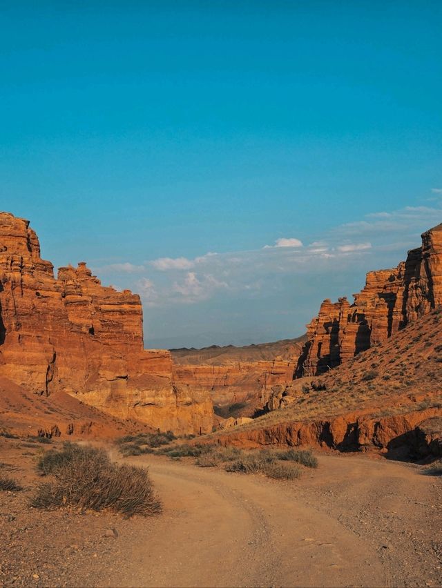 🏜 Charyn Canyon – Kazakhstan’s Grand Canyon