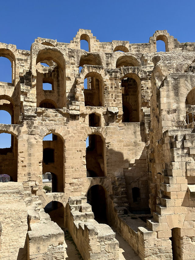 Explore the 3rd largest amphitheater in the World 🏛️