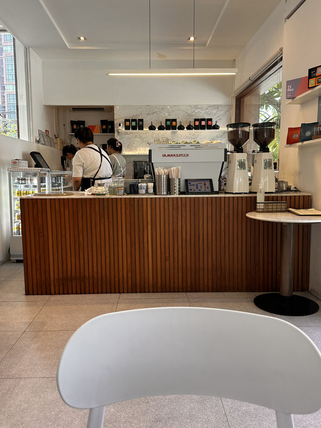 Bangkok’s Best Brunch Spot, Toby’s