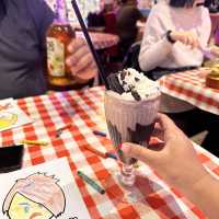 Karen’s diner is not for the faint hearted!