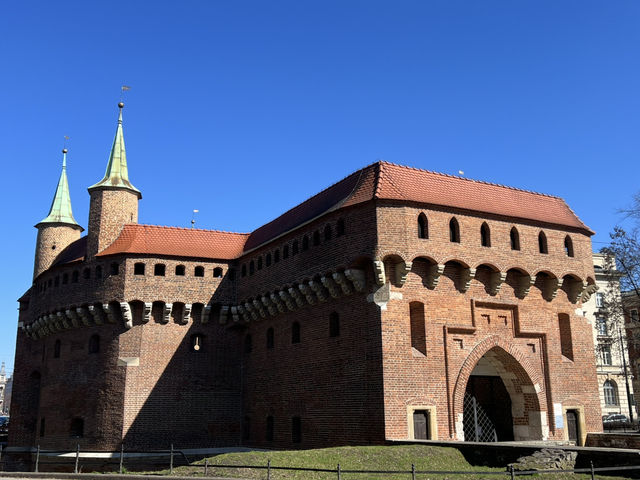 🇵🇱 克拉科夫甕城（Kraków Barbican） 🧱