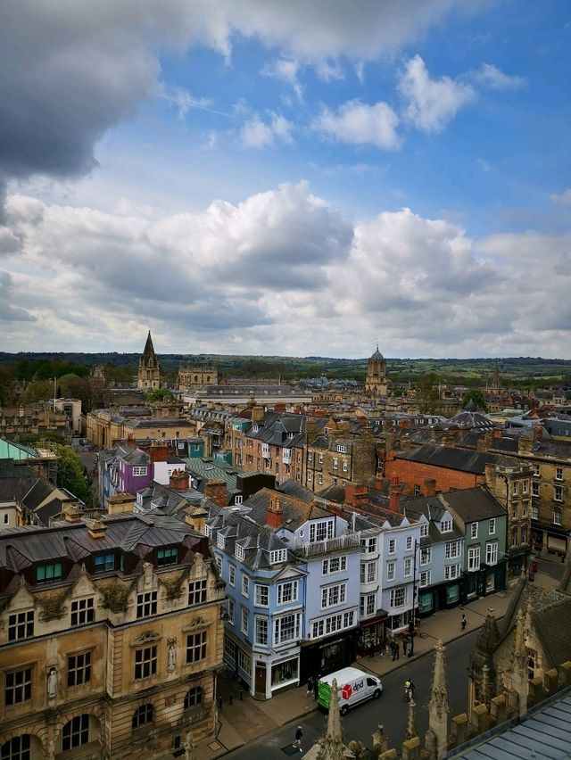 St Mary's Church: The Heart of Oxford's Spiritual and Academic Heritage