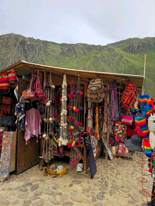 해외여행 페루 깊숙한 곳에 있는 작은 마을 Ollantaytambo