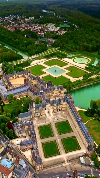 Château de Fontainebleau — A Royal Treasure Near Paris