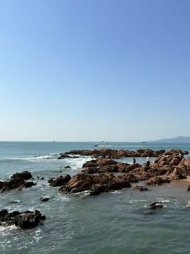 Beer, Beaches, and Red Roofs — A Day in Qingdao’s Breezy Charm