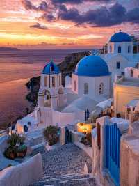 Discover the Magic of Santorini! 🌟