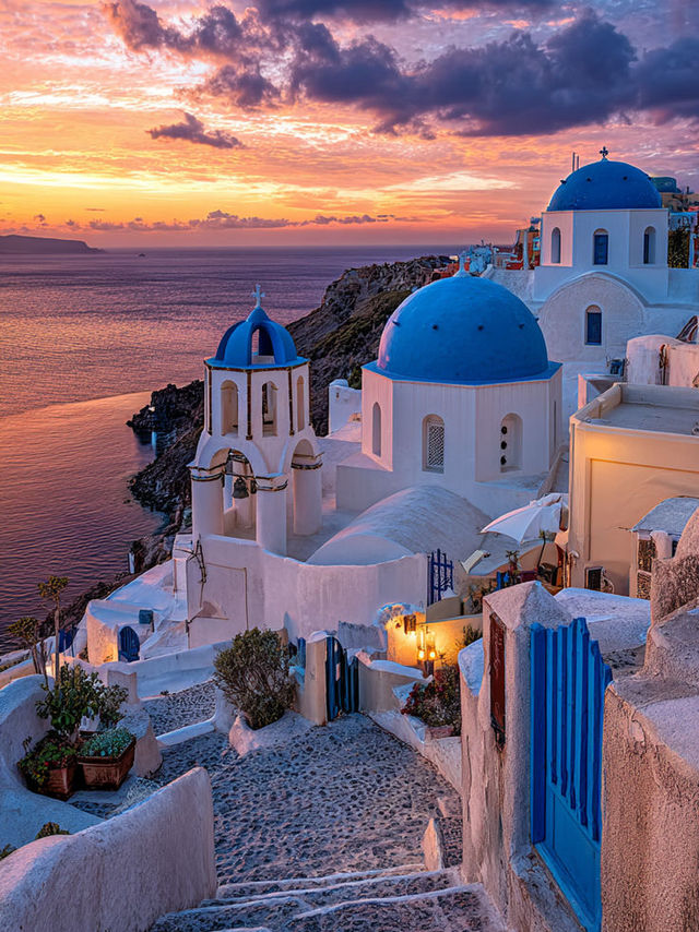 Discover the Magic of Santorini! 🌟