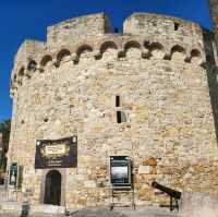 🏰 “Step Back in Time at Çeşme Castle — Where History Meets the Aegean Breeze!” 🇹🇷✨