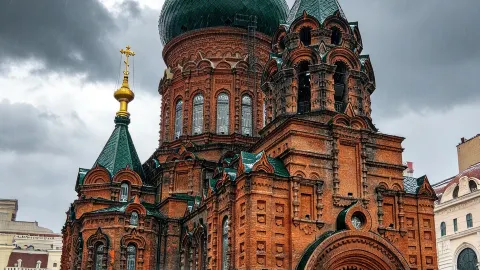 Харбин под дождем ☔ — Где архитектура, вдохновленная русской культурой, встречается с туманным северным очарованием 🌧️ — traveler post in Харбин