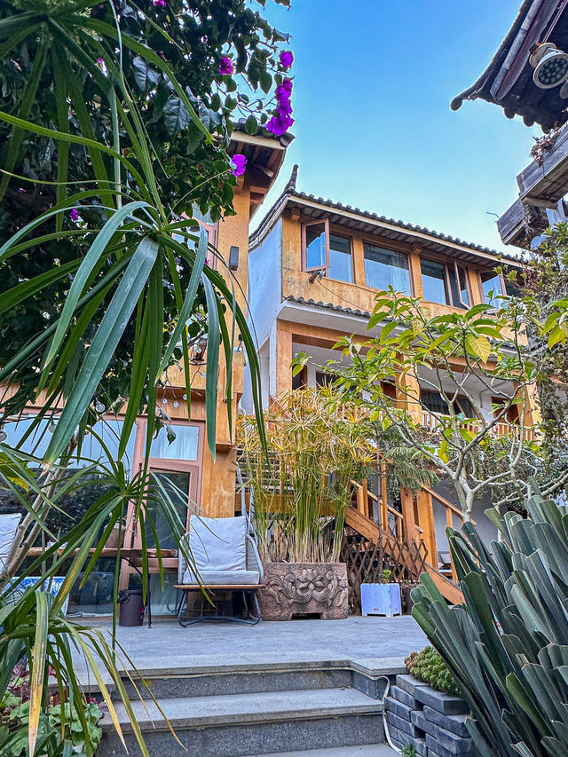 在麗江古城…住到不想走的小院子！好喜歡