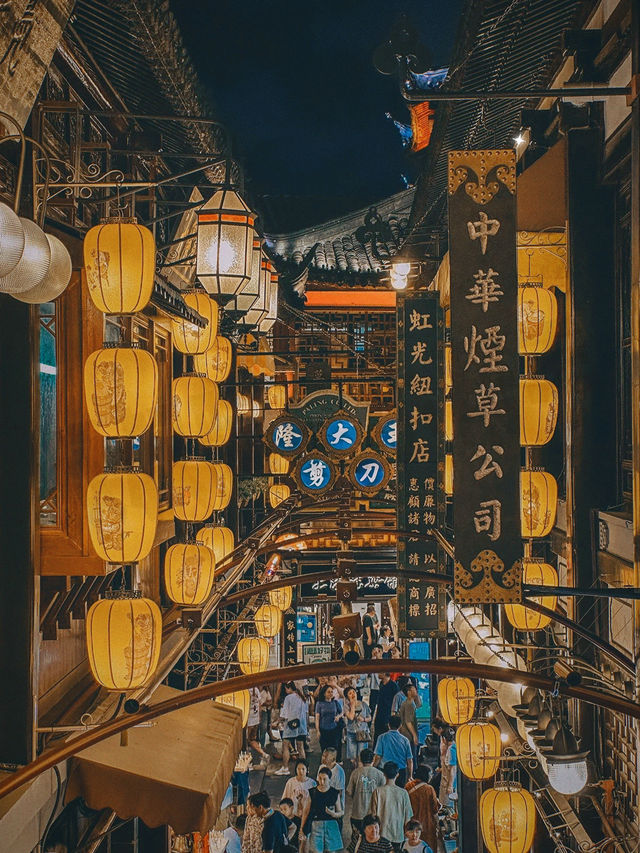 夜遊豫園，不錯的拍照打卡點