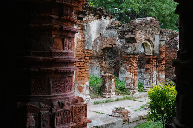孟加拉地區最大的一片古建是普提亞印度寺廟建築群