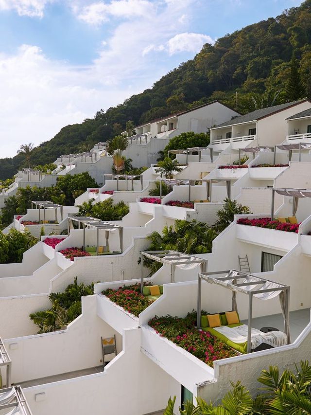 🌴 Phuket's Finest: Luxe Beachfront Bliss at The Nai Harn 🏖️