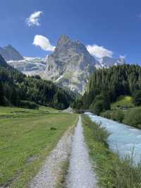Alpine Wonders: Discovering Interlaken and Its Scenic Surroundings 📷 