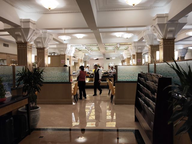 花園飯店。