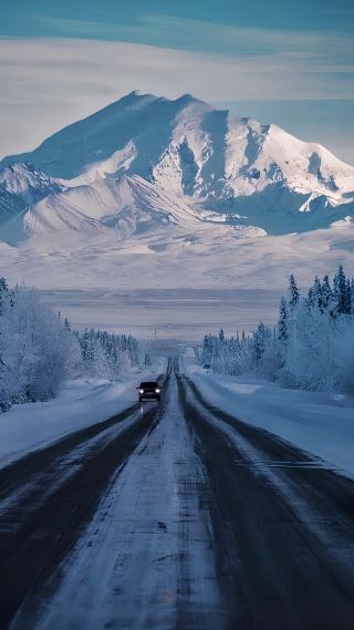 Anchorage is the best place to visit in the US in winter. 