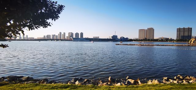 濱州市最大的公園——中海公園。