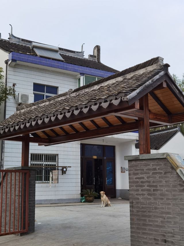 明月山塘。