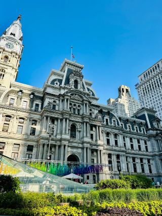 Friends in the US: Travel Guide and Must-See Attractions