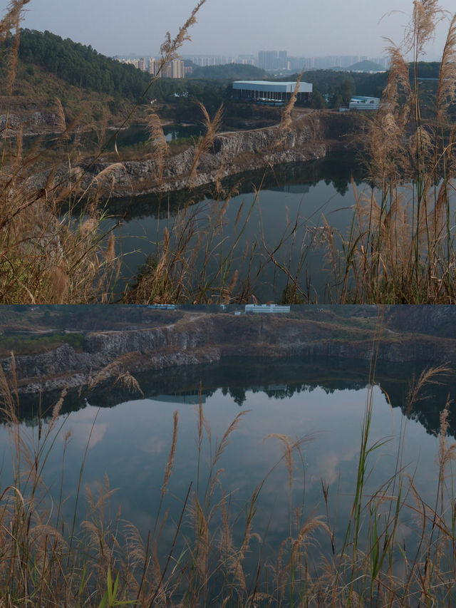 標註了一座山𓀙油麻山可以看到天坑的路線