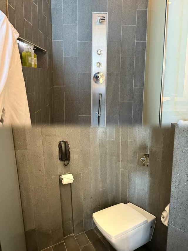 這對情侶激動到哭了,來香港一定要住這家酒店!! 這對情侶激動到哭了,來香港一定要住這家酒店!!