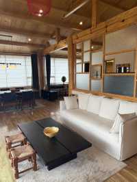 溪邊的霍比特小屋