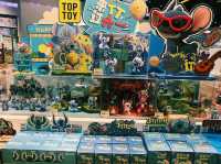 廣東省深圳市羅湖區一個雜貨店鋪：TOP TOY，適合觀光旅遊、度假休閒等！
