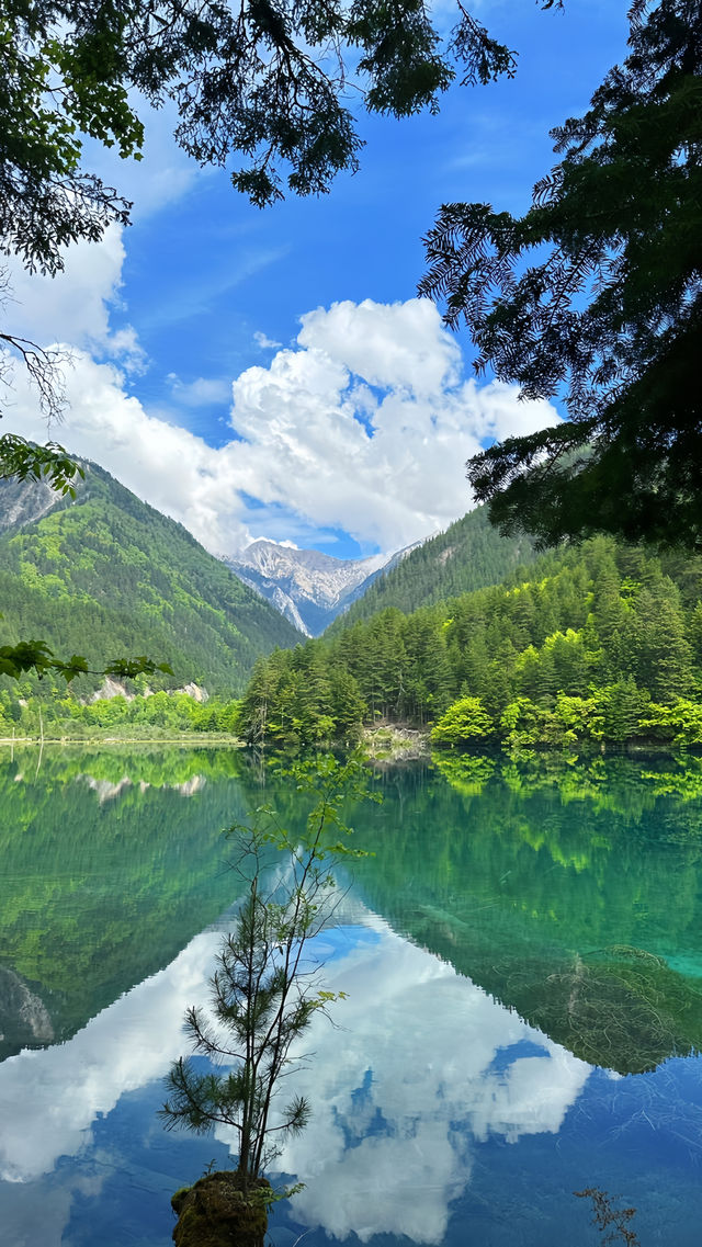 九寨溝夏日暴走攻略 | 闖入25℃藍冰星球！
