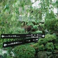 大阪秘境｜藏在生駒山的治癒系古寺，99%遊客都不知道！✨ 