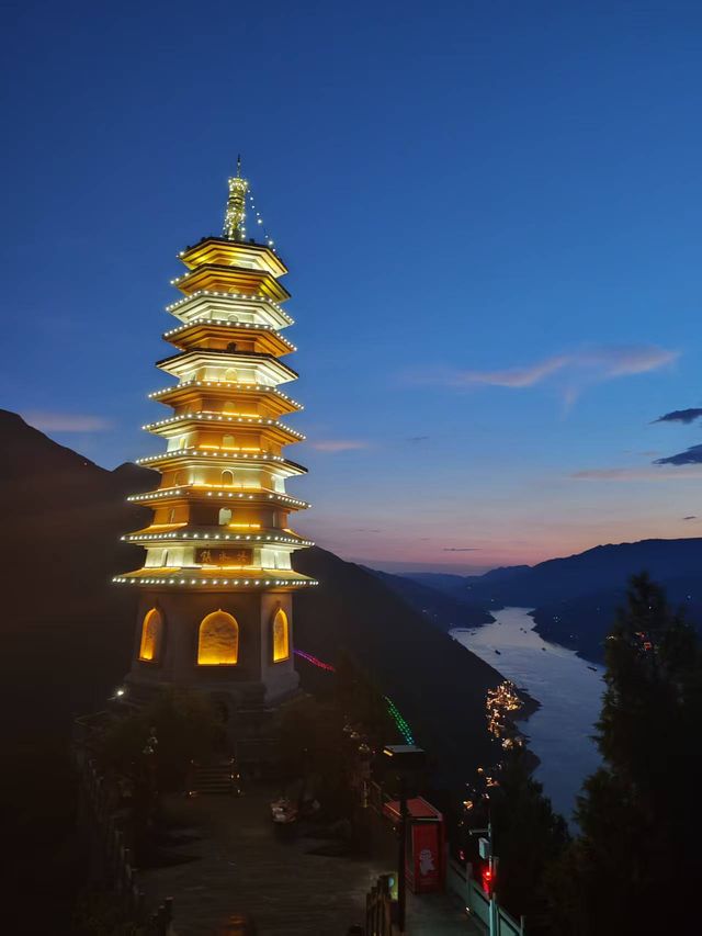 被脆李與美景包圍的度假天堂。