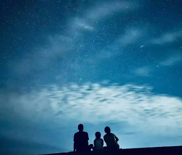 Must-Visit for the National Day Holiday! A Stargazing Camping Paradise in the Heart of the Tengger Desert.