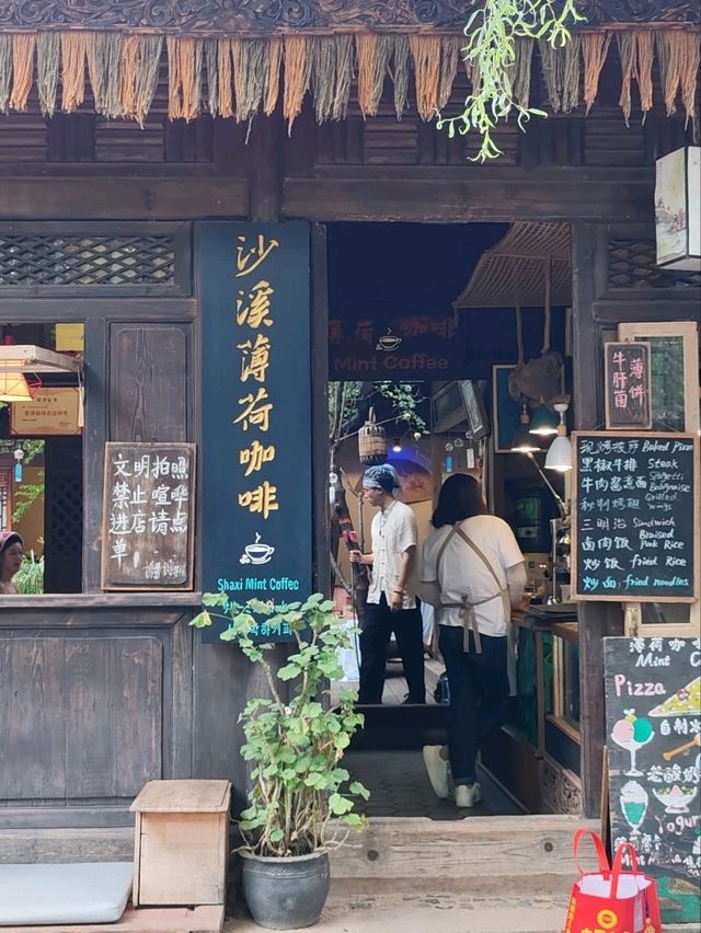 A Serene Posthouse on the Ancient Tea-Horse Road: Shaxi Ancient Town