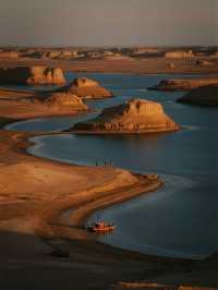 帶娃挖到寶！青海小眾玩法·住房車看銀河的水上雅丹攻略​