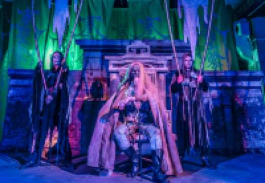 別等明年！太湖演藝城的中式萬聖尾巴抓牢了