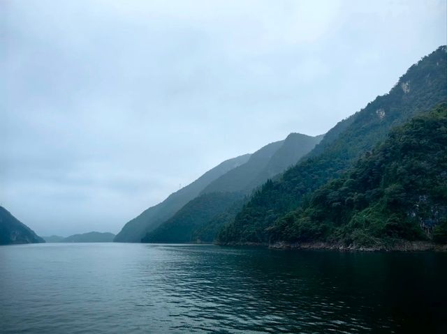 清江畫廊漫遊指南:一場與碧水青山的詩意對話 清江畫廊漫遊指南:一場與碧水青山的詩意對話