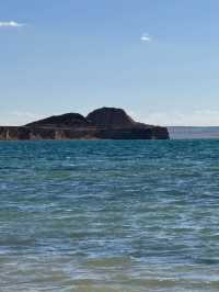 青海托素湖誤入戈壁的藍寶石