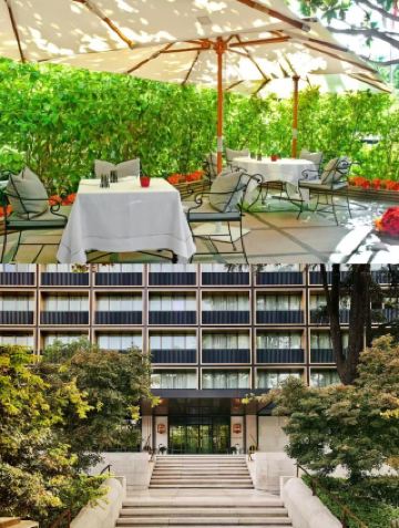 The Rosewood Magna Hotel in Madrid is so luxurious!