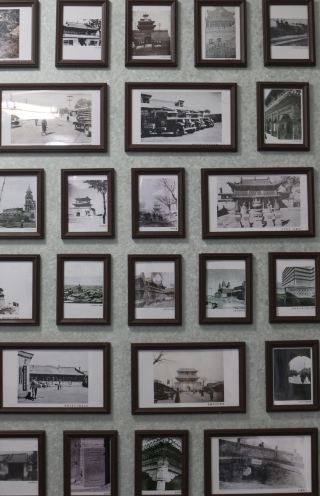 ภาพถ่ายเก่าของสำนักงานใหญ่แม่ทัพใหญ่ ศาลา และหอคอยในมองโกเลียใน