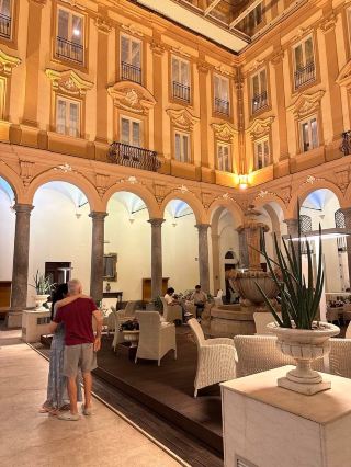 Luxury and local charm on Sicily | Staying at Hotel Palazzo Sabella in Palermo