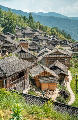 A hidden gem of an ancient village deep in the mountains of Guizhou | Zhenlei Village guide is here!