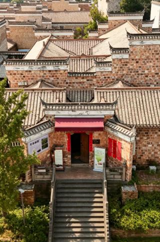 Stop only knowing about Wuyuan! This hidden gem of an ancient city in Jiangxi is stunningly beautiful