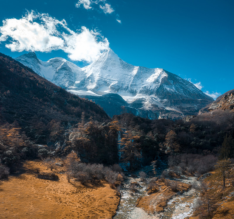 The stunning hidden gems of the G214 Yunnan-Tibet Highway! The top choice for beginners driving to Tibet