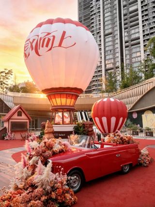 Autumn escape: Encounter a Turkish secret realm beneath hot air balloons