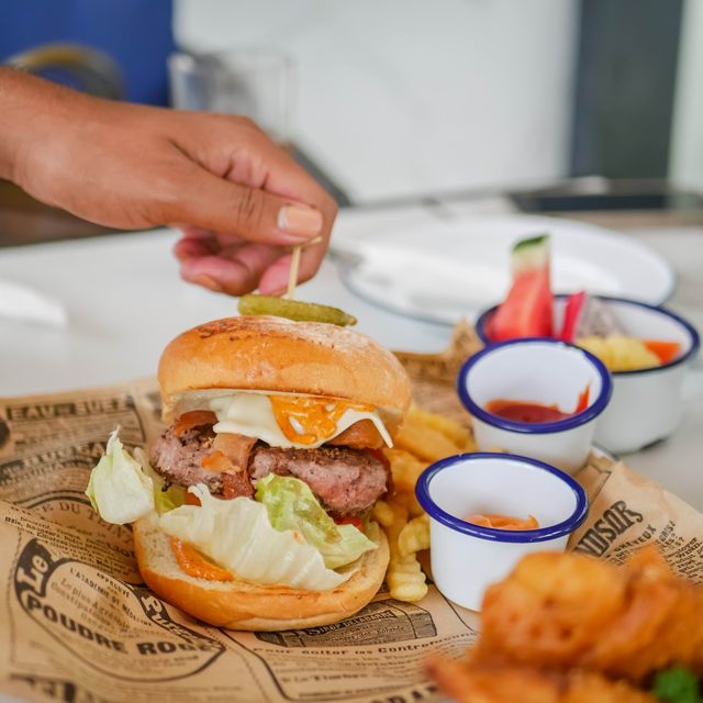 Four Points by Sheraton Phuket Patong Beach Resort