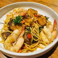 คาเฟ่ ร้านอาหารอร่อย ริมทะเล ที่ขนอม ต้องมา