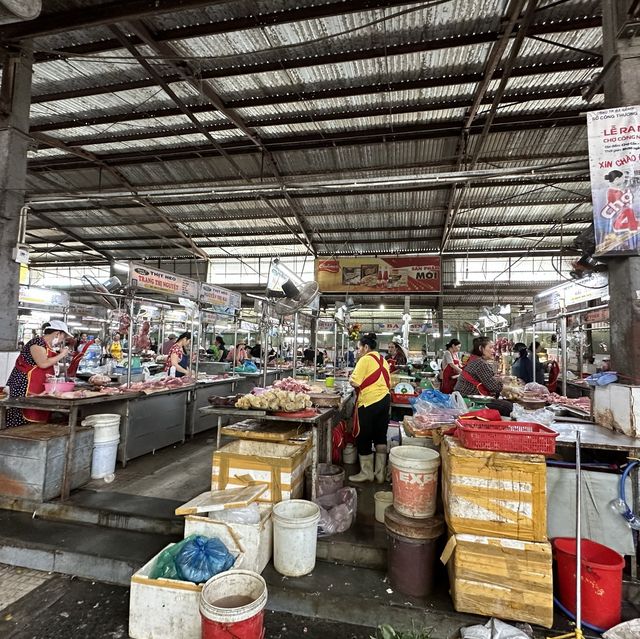 Con Market 峴港最地道的乾濕市集